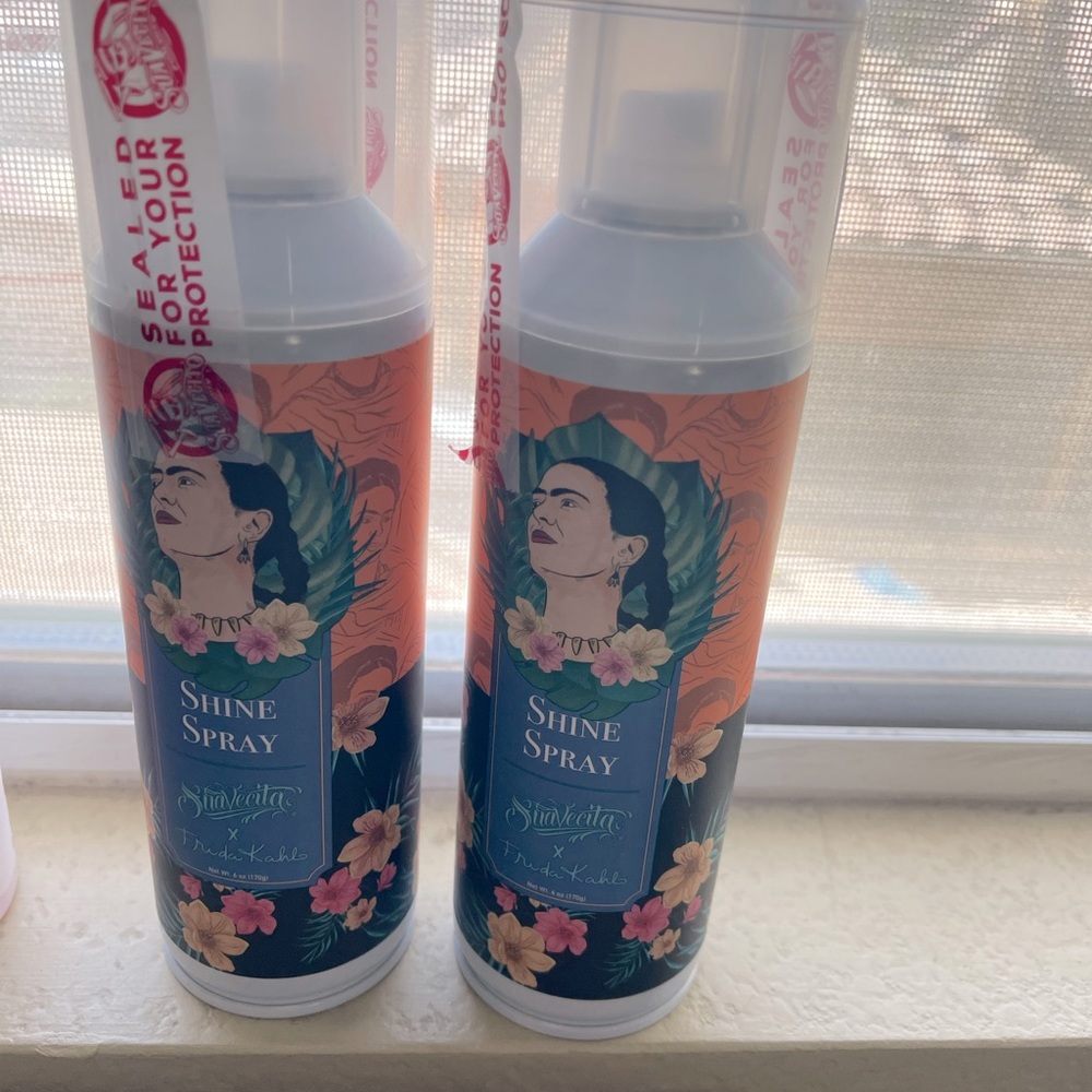 Shine spray